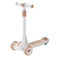 Nouveau style de scooter trois-en-un pour enfants de 3 à 6 ans avec musique, tricycle pour bébé pliable et silencieux