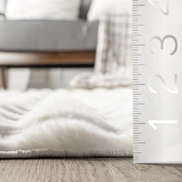 Tapis en fausse fourrure de lapin moelleuse, fabriqué à la machine, luxueux, antidérapant, adapté aux animaux domestiques, lavable, couleurs et tailles personnalisables pour la chambre à coucher