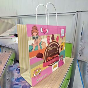 Bolsa de Papel Kraft Blanca y Marrón Impresa Personalizada para Comida Rápida, Comida para Llevar y Restaurantes, con Asa, Venta al por Mayor para Uso en Tiendas de Ropa - Product Image 2