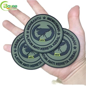 Patchs brodés en PVC souple 3D/2D personnalisés sans minimum de commande, avec logo en relief thermocollant pour chapeaux, sacs et toiles en caoutchouc. - Product Image 4