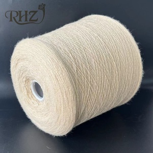 Hilo de lana, hilo suave 18S/2, hilo de acrílico, nailon y PBT con núcleo hilado - Product Image 1