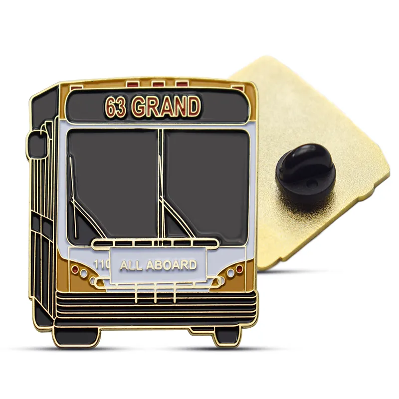 OEM/ODM yeni yüksek kaliteli yumuşak emaye londra otobüs yaka pin rozeti otobüs rozeti
