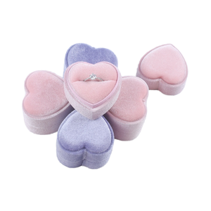 Boîte à bijoux en velours de coton en forme de cœur, ajustement sécurisé pour bracelets, pendentifs, joncs – Emballage tendance pour bijoux élégants - Product Image 4