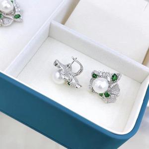 होंग कांग प्राकृतिक मोती 925 चांदी के तीन टुकड़े के ठीक गहनों में रिंग इयररिंग्स को भी शामिल किया गया है। - Product Image 4