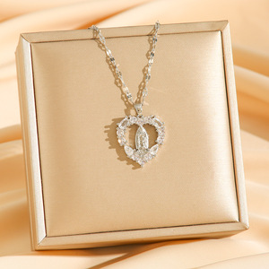 Nouvelle Arrivée Plaqué Or Religieux Catholicisme Coeur Vierge Marie Mère <span class=keywords><strong>de</strong></span> Dieu CZ Pendentif Collier Bijoux pour Femme - Product Image 3