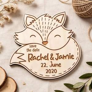 Plaque en bois personnalisée gravée au laser avec date et nom, pour annonce de mariage, thème forêt rustique, faite à la main - Product Image 1