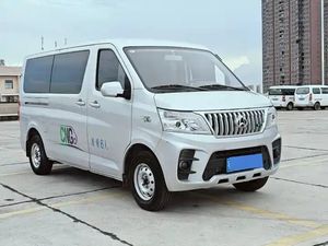 Minibús Changan Ruixing M60 1.6L CNG 2023 Usado, Comercial, 6 Asientos - Product Image 3