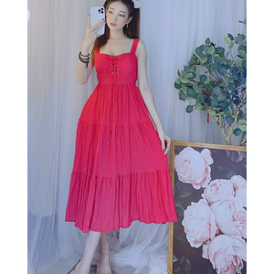 ชุดเดรสผู้หญิง สไตล์ลำลอง เซ็กซี่ ราคาสมเหตุสมผล แฟชั่นธรรมชาติ ซักได้ บรรจุภัณฑ์แบบกำหนดเอง ผู้ผลิตจากเวียดนาม - Product Image 1