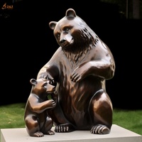 Vendre une grande statue d'animal en laiton moulé à la main en métal moderne personnalisé Sculpture de famille d'ours en bronze grandeur nature pour décor de paysage de parc