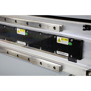 Crystek fg2513 máy in UV phẳng với máy ảnh CCD 3D postionning cmky + Mực Trắng Konica 1024A đầu in Máy in UV - Product Image 5