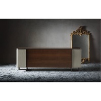 Commode sur mesure en mélamine imitation bois avec placage en cuir, comptoir en marbre, trépied en métal, meuble de salon, buffet