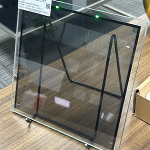 <span class=keywords><strong>Vente</strong></span> <span class=keywords><strong>aux</strong></span> <span class=keywords><strong>enchères</strong></span> exclusive de échantillons de verre photovoltaïque CdTe léger pour BIPV, épaisseur 3,2+3,2. Échantillons de liens. Consultez le service client - Product Image 4