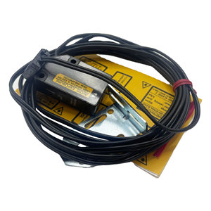 Sensor Retro-Reflectivo Original Keyence LV-H62, Cabezal de Sensor, Detector Infrarrojo Estándar, Inventario de Fábrica de Autopartes, Un Año - Product Image 4