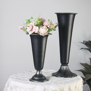 American Retro Style Black Iron <b>Vase</b> <b>Set</b> High Quality Corrosion Resistant Desktop Or Floor Standing Wedding Decor - Product Image 2