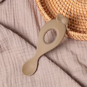 2025 nouvelles cuillères pour bébés en Silicone de qualité alimentaire sans BPA ensemble d'alimentation pour bébé avec des conceptions d'animaux et d'hippopotames pour les enfants à manger - Product Image 5