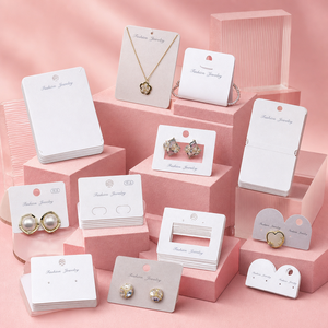 Tarjetas <span class=keywords><strong>de</strong></span> Exhibición <span class=keywords><strong>de</strong></span> Joyería <span class=keywords><strong>de</strong></span> Moda Impresas Personalizadas en Diversas Formas con Logotipo en Letra Cursiva para Kits <span class=keywords><strong>de</strong></span> Pedidos <span class=keywords><strong>de</strong></span> Tiendas Minoristas - Product Image 2