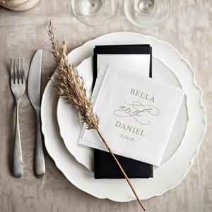 Servilletas de Papel Personalizadas para Boda, Servilletas Personalizadas para Compromiso, Servilletas de Papel con Diseño de Perro para Boda - Product Image 1