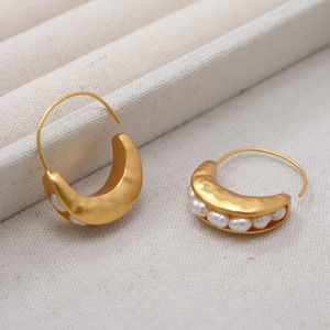 Hochwertige 24 Karat echte vergoldete Messing natürliche Perle Halbmond förmige Douban Ohrringe (<span class=keywords><strong>Gold</strong></span>/Silber Farbe) - Product Image 1