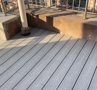 146*24mm haute résistance Installation facile WPC Grain de bois extérieur Decking