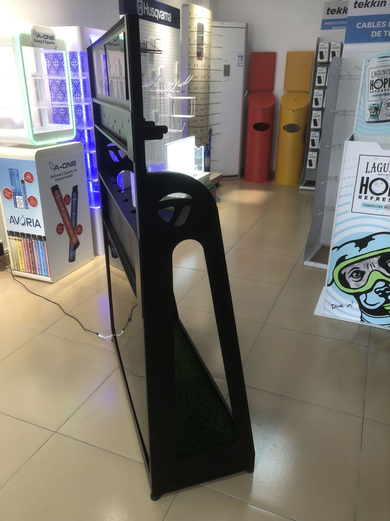 Heavy Duty Multi-functional Golf Club & Pole Display Rack with Square Metallic Shelf for Supermarket Retail Stores — view 5