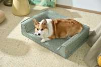 Lit pour chien en mousse compressible Ped, garnissage en fil bouclé, aspect lin texturé, rayures larges, peluche