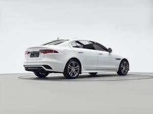 Auto Usado en Venta, <span class=keywords><strong>Jaguar</strong></span> XEL 2022 2.0T 250PS R-DYNAMIC S Sport, Sedán Usado con Volante a la Izquierda, Automático, 250hp, Lujo, Tracción Trasera, Excelente Estado - Product Image 5