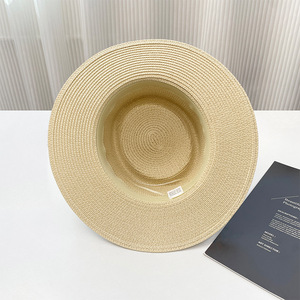 Chapeau haut de forme en fourrure style bohème chic avec large bord, fleur et nœud papillon pour l'été, la plage, le jardin, les pique-niques et les activités de plein air - Product Image 6