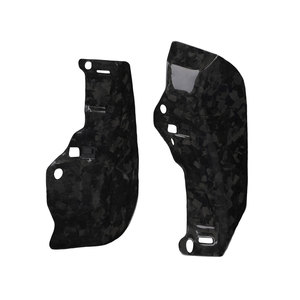 Protector Térmico de Motor Izquierdo en Fibra de Carbono Forjada Brillante Negra 2024-2025 para Street Glide Road Glide <span class=keywords><strong>CVO</strong></span> por USOHAWLK con 1 Año de Garantía - Product Image 2