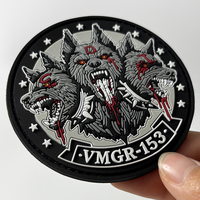 Étiquette en caoutchouc de silicone personnalisée avec logo, thermocollante, badge en relief 2D 3D, patch en PVC souple pour chapeau / vêtement