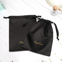 15*20Cm Sac en satin noir Impression de logo personnalisé Pochette à cordon en tissu satiné mat pour perruque Pochette en soie Sacs à cheveux