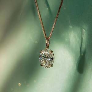 Collier pendentif solitaire en argent sterling 925 avec moissanite taille ovale, plaqué or, délicat, cadeau d'anniversaire pour les amoureux - Product Image 5