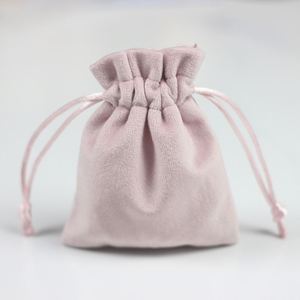Pochette en velours de luxe avec logo en feuille d'or - Grande taille pour bijoux/accessoires, vente en gros - Product Image 5