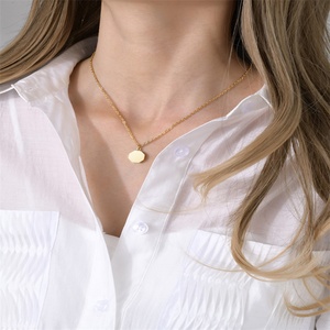 Collar con Colgante Geométrico de Acero Inoxidable Chapado en Oro para Mujer, Popular en Instagram - Product Image 2