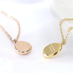 Collana Personalizzabile in Acciaio Inossidabile <span class=keywords><strong>con</strong></span> Ciondolo Ovale Smussato, Catena a Maglie Oro, Argento, Oro <span class=keywords><strong>Rosa</strong></span> - Gioiello Vuoto Incidibile - Product Image 3