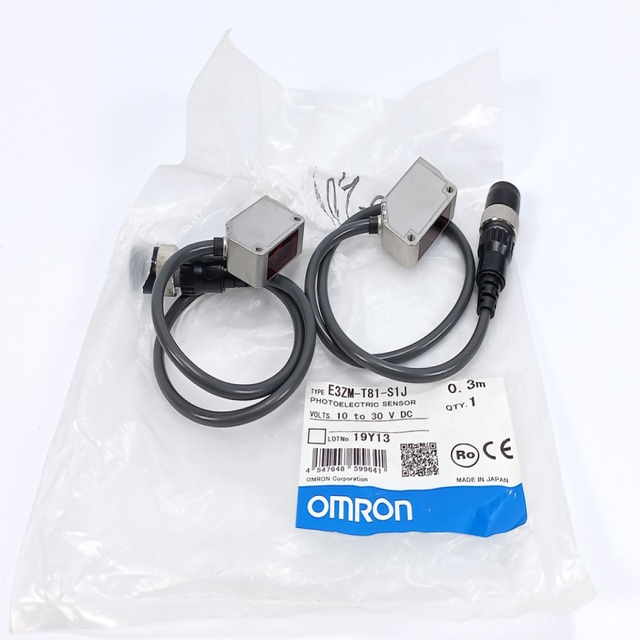 PLC E3ZM-T81-S1J 0.3M Photoelectric Sensor
