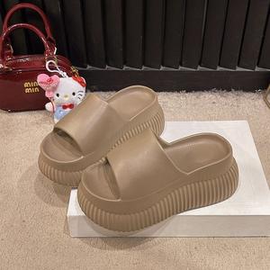 Chaussons pour homme et femme, élégants et tendance, pour l'extérieur, avec ajustement polyvalent et fonction antidérapante - Product Image 6