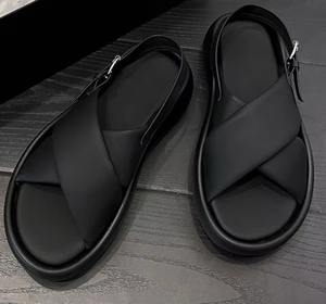 Sandalias de Plataforma con Tiras Cruzadas, Color Sólido, Sandalias Planas con Punta Cerrada y Tiras en X, Sandalias de Playa de Plataforma para Mujer, Verano 2025 - Product Image 3