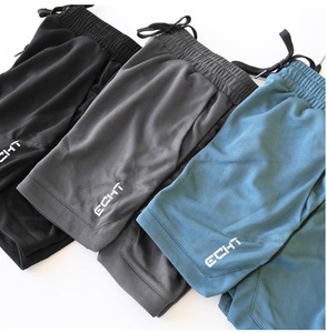 Großhandel Custom Logo Polyester Quick Dry Running Training Workout Gym Shorts mit Taschen - Product Image 5