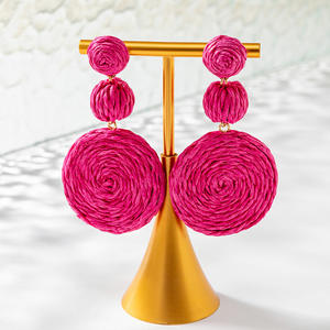 Boucles d'oreilles tissées mode Rose rouge raphia géométrique rond creux boucles d'oreilles pour femmes Uionen 1054 - Product Image 4