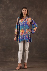Compre una Camisa Túnica Extra Grande con Estampado Botánico para Mujer, Manga Larga, Informal, Colección de Ropa de Diseñador - Product Image 3