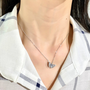 Collar de Mariposa con 9 Delicadas Piedras Naturales en Forma de Pera de 4*6mm, Brillantes, en Plata de Ley 925, para Mujer, Ideal para Banquetes y Fiestas - Product Image 4