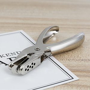 เครื่องเจาะกระดาษแบบมือถือ รุ่นคลาสสิก ขนาด 8 มม. เจาะรูเดียว สำหรับงาน DIY งานฝีมือ และใช้ในบ้านหรือสำนักงาน - Product Image 6