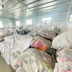 Vente en gros <span class=keywords><strong>de</strong></span> <span class=keywords><strong>bottes</strong></span> <span class=keywords><strong>de</strong></span> <span class=keywords><strong>neige</strong></span> d'<span class=keywords><strong>occasion</strong></span> <span class=keywords><strong>de</strong></span> haute qualité et à la mode pour femmes stock <span class=keywords><strong>de</strong></span> chaussures d'<span class=keywords><strong>occasion</strong></span> en fourrure chaude - Product Image 3