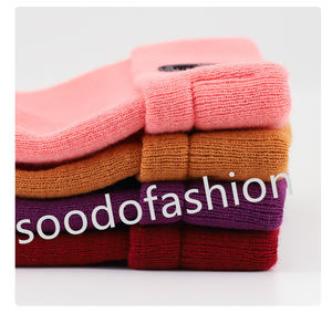 2024 nouveau chapeau chaud lumineux Led personnalisé à la mode course de nuit éclairage de cyclisme garder les chapeaux de <span class=keywords><strong>lampe</strong></span> au chaud et à l'épreuve du froid - Product Image 3