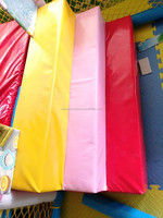 Usine de haute qualité pour enfants Naughty Castle Escabeau tricolore doux anti-collision et antidérapant