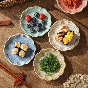 Japanse Kiln Change keramische kleine borden, bloeivormige sauskommen, amuse-gerechten/sushi dipschalen voor restaurant en thuisdecoratie - Product Image 3