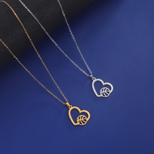 Collares de Baloncesto con Colgante de Jugador de Baloncesto en Forma de Corazón, Acero Inoxidable 316L, Hipoalergénico, Antideslustre, Joyería Deportiva para Fanáticos, Hombres y Mujeres - Product Image 3
