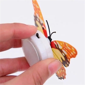 Autocollants muraux LED 3D Papillon Lumineux à Vendre : Décoration DIY pour Chambre, Fête et Maison (Vente en Gros) - Product Image 3