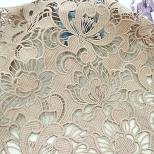 Fábrica De Luxo Água Solúvel Guipure Leite Bordado De Tecido De Renda De Seda Para Casamento Tecido Personalizado 2024 Laço De Flor Macia - Product Image 5