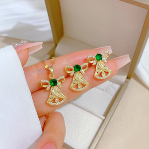 Bán buôn giá tốt Bộ trang sức nữ mạ vàng 18K, gồm vòng cổ và bông tai, chất liệu thép không gỉ, thời trang dành cho nữ - Product Image 5